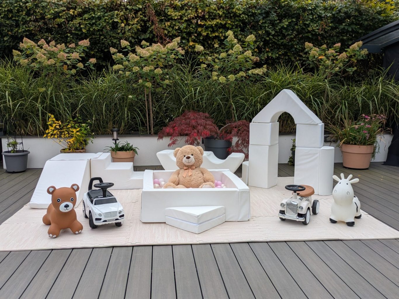 Explore our range of soft play packages available around Stockport, Cheshire & South Manchester. 